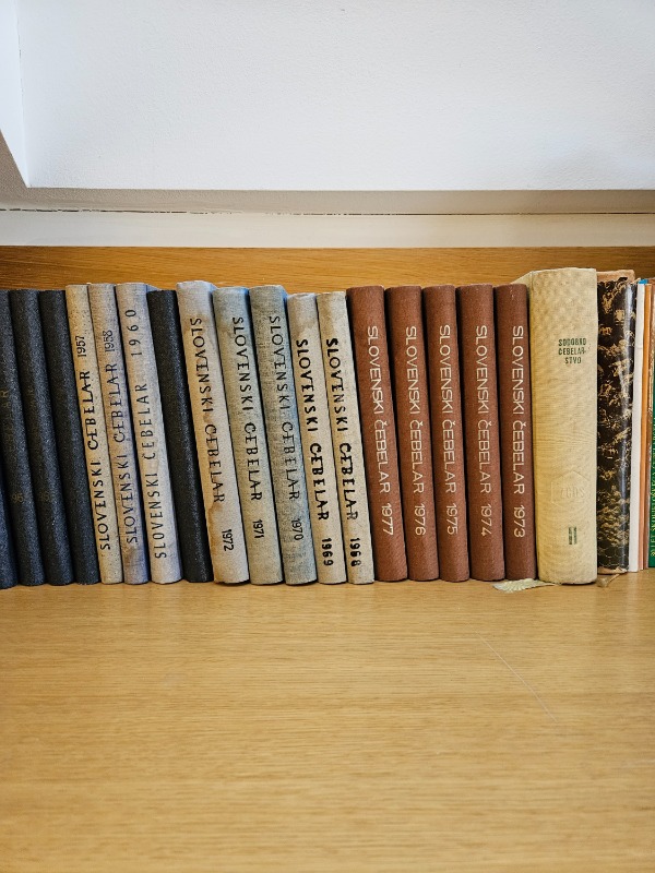 Čebelarska knjižnica Janeza Goličnika v JULIJU 20231227 125855 resized 2