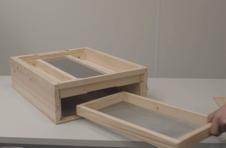 NATEČAJ ZA NAJBOLJŠO TEHNOLOŠKO REŠITEV ZA LETO 2026 Upraba podnice kot osmukalnik za cvetni prah