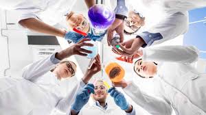 Izvršni odbor EBA imenoval člane znanstvenega odbora, ki ga vodi vodja znanstvenih odborov EBA dr. Urška Ratajc prenos 68