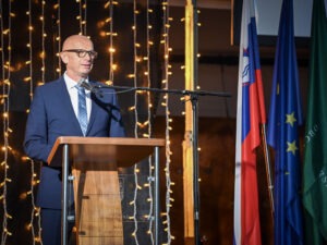 Praznik čebel povezal več kot tisoč slovenskih čebelarjev v Krškem Praznik5