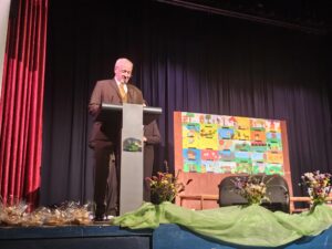 Otvoritve učnih čebelnjakov v okviru projekta PRVA čebela Ucni cebelnjak Senovo 2025 foto Lidija Senic