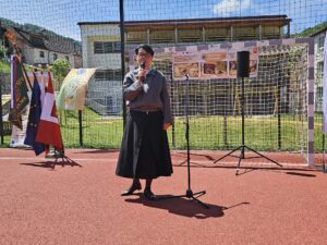 Otvoritve učnih čebelnjakov v okviru projekta PRVA čebela Ucni cebelnjak Vitanje 2025 3 avtor Lidija Senic