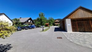 Osmi  api-turistični ponudnik, ki je prejel certifikat kategorije Top Bee: Čebelarsko društvo Dolsko, Dol pri Ljubljani – Levčeva domačija Slika8