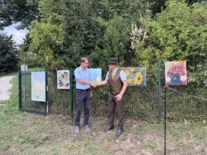 Na Piglu slovesno predali namenu vodovod pri učnem čebelnjaku Čebelarskega društva Ravne. l 889019Odprtje vodovoda na Piglu CD Ravne 6
