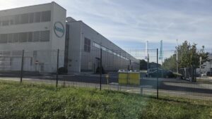Čebele našle svoj prostor tudi pred podjetjem Konus Konex l 1397874 1